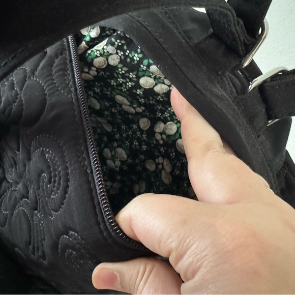 Vera Bradley Quilted Floral Amy Backpack Black Drawstring Essential Bag Boho - Picture 10 of 16